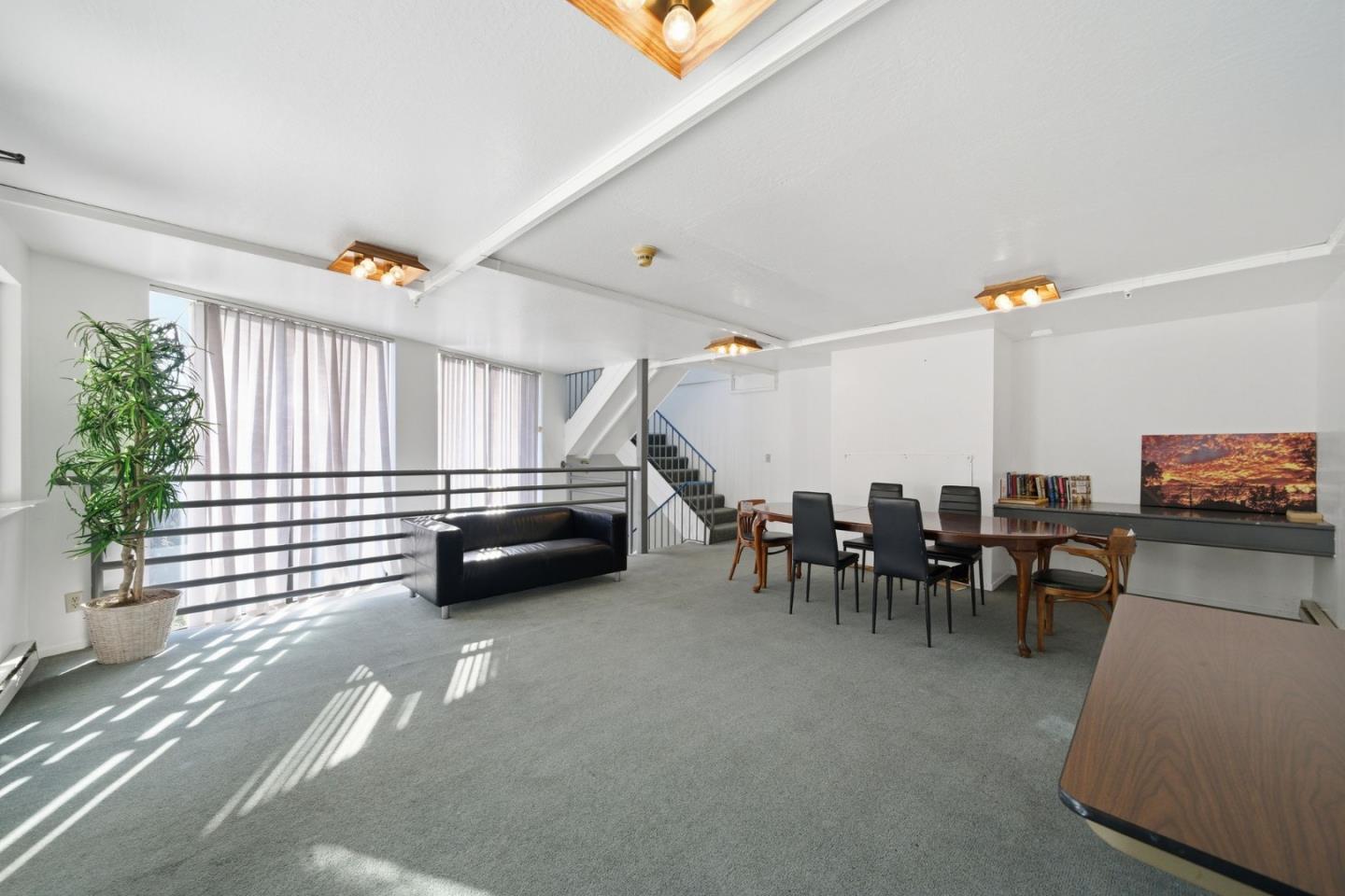 320 Peninsula AVE 409