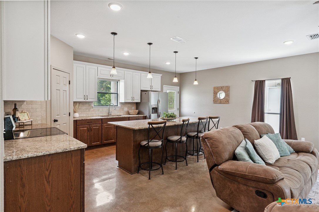 13554 Knob Hill Road