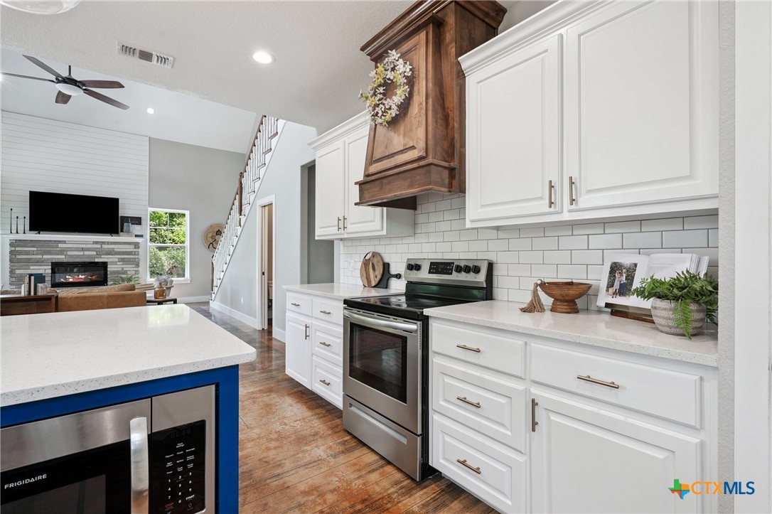 13554 Knob Hill Road