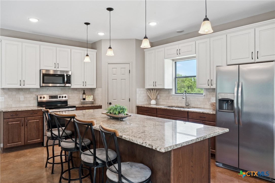 13554 Knob Hill Road