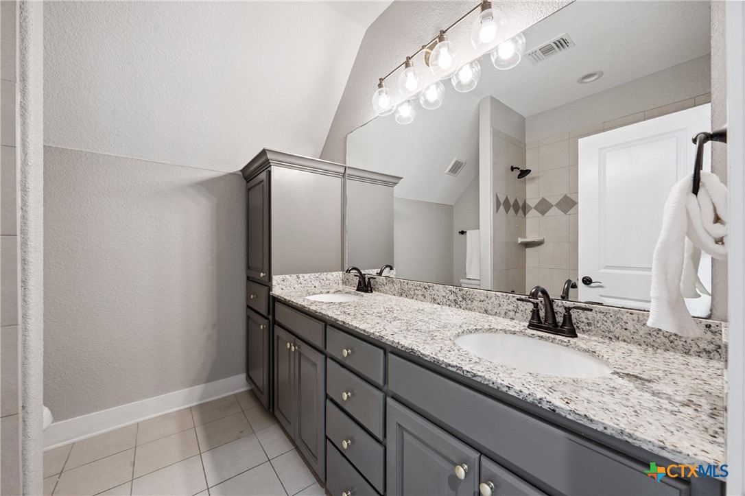 13554 Knob Hill Road