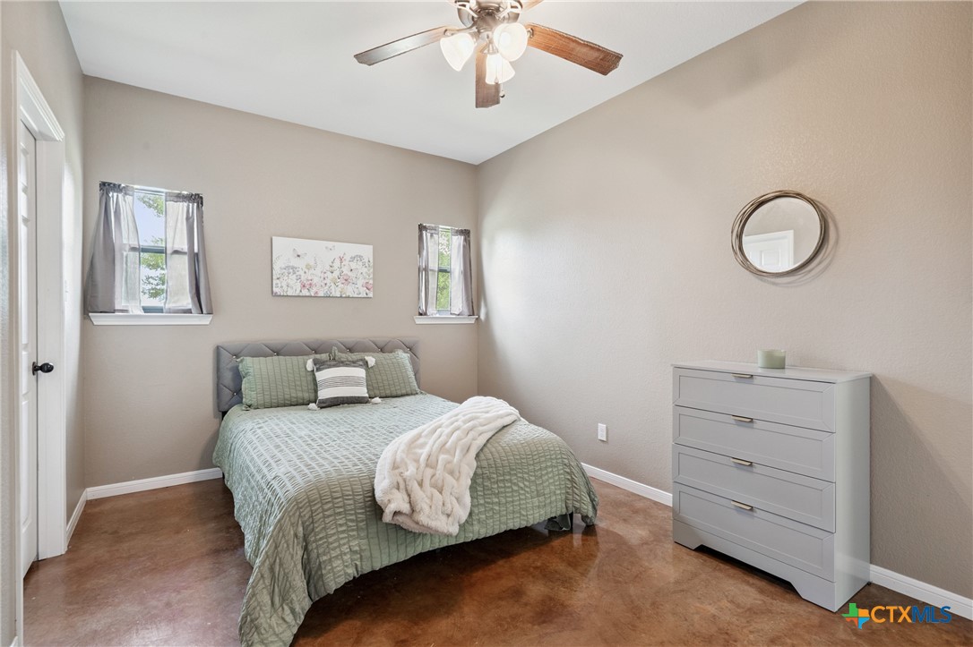 13554 Knob Hill Road