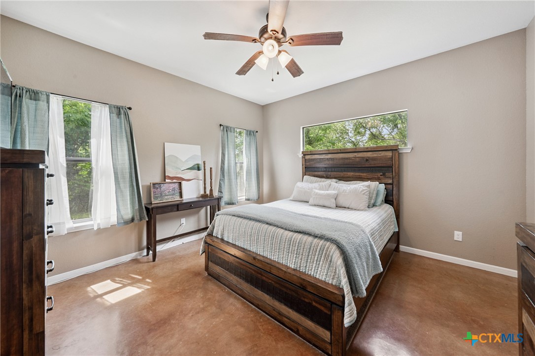 13554 Knob Hill Road