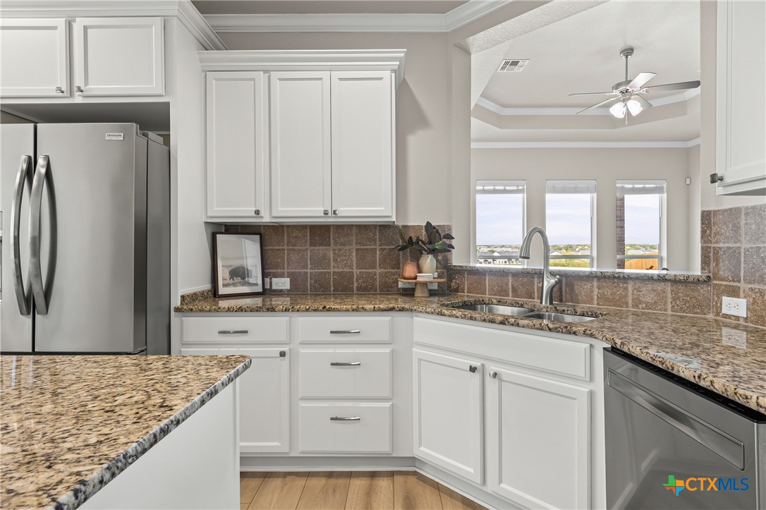 808 Copper Ridge Loop