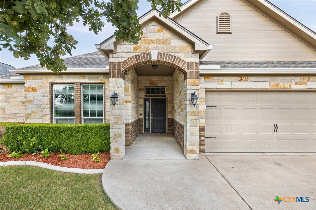 808 Copper Ridge Loop