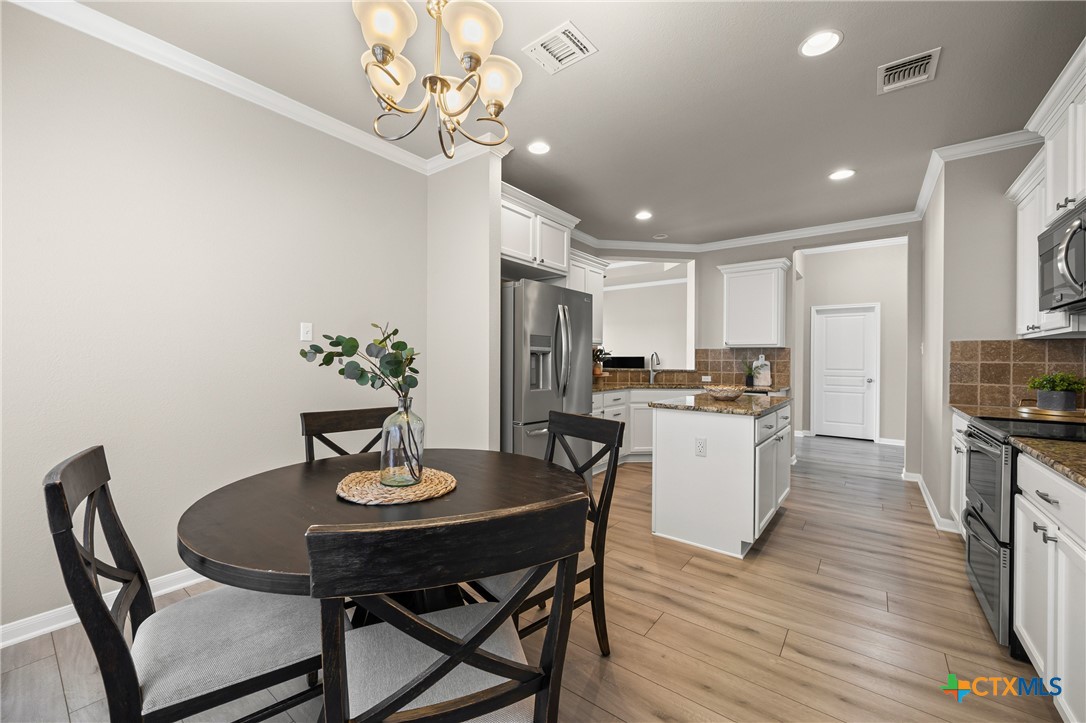 808 Copper Ridge Loop