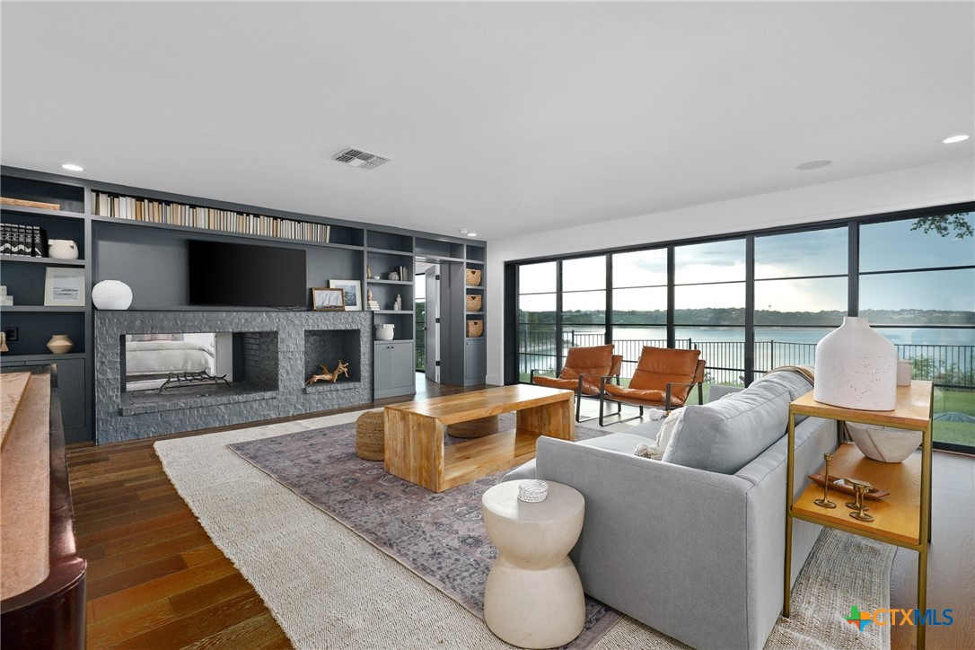 115 Lakeview Drive Drive