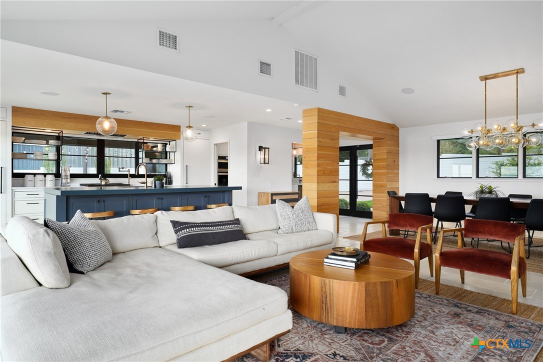 115 Lakeview Drive Drive