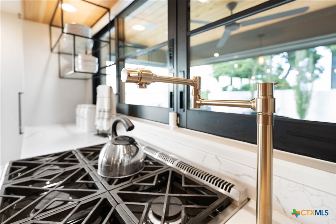 115 Lakeview Drive Drive