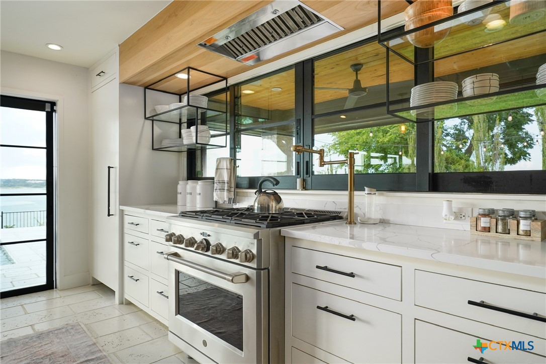 115 Lakeview Drive Drive