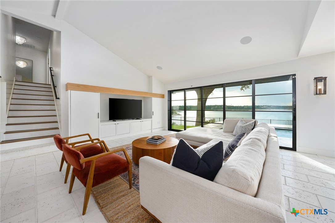 115 Lakeview Drive Drive