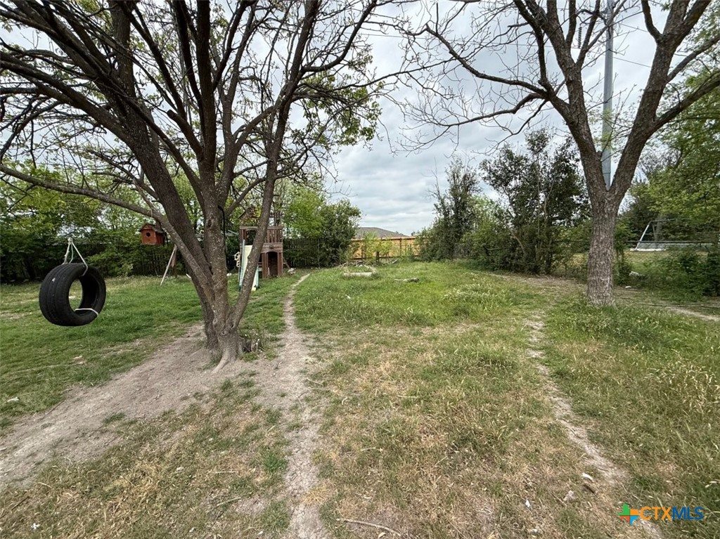 1614 E Barton Avenue