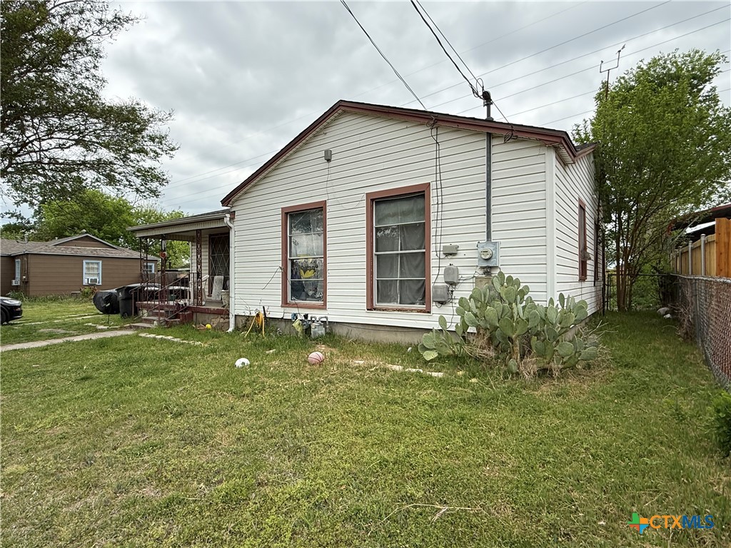 1614 E Barton Avenue