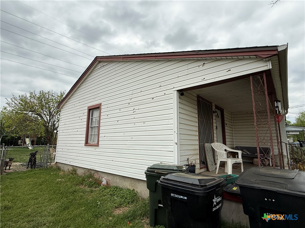 1614 E Barton Avenue