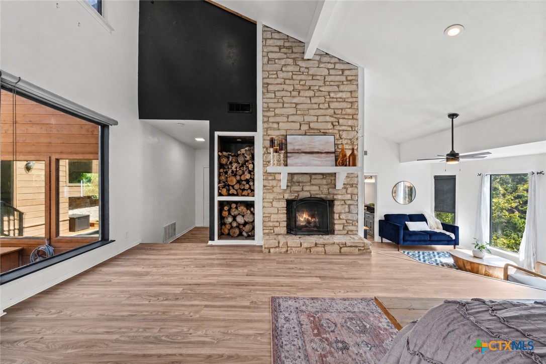 2800 Pecan Valley Drive