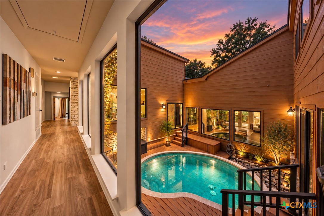 2800 Pecan Valley Drive