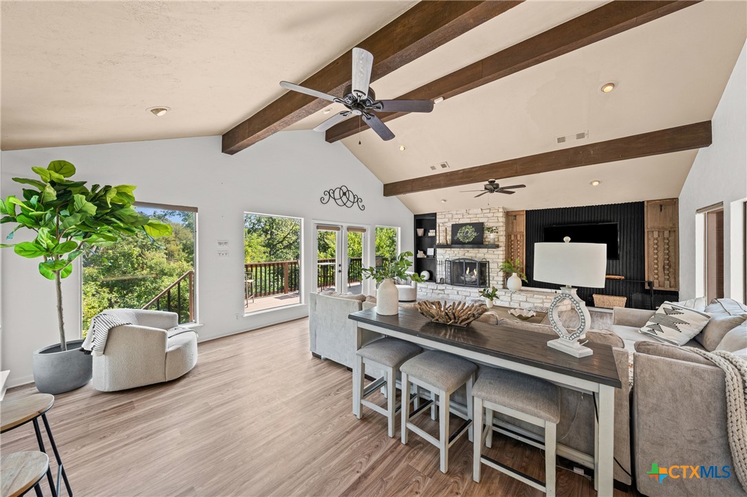 2800 Pecan Valley Drive