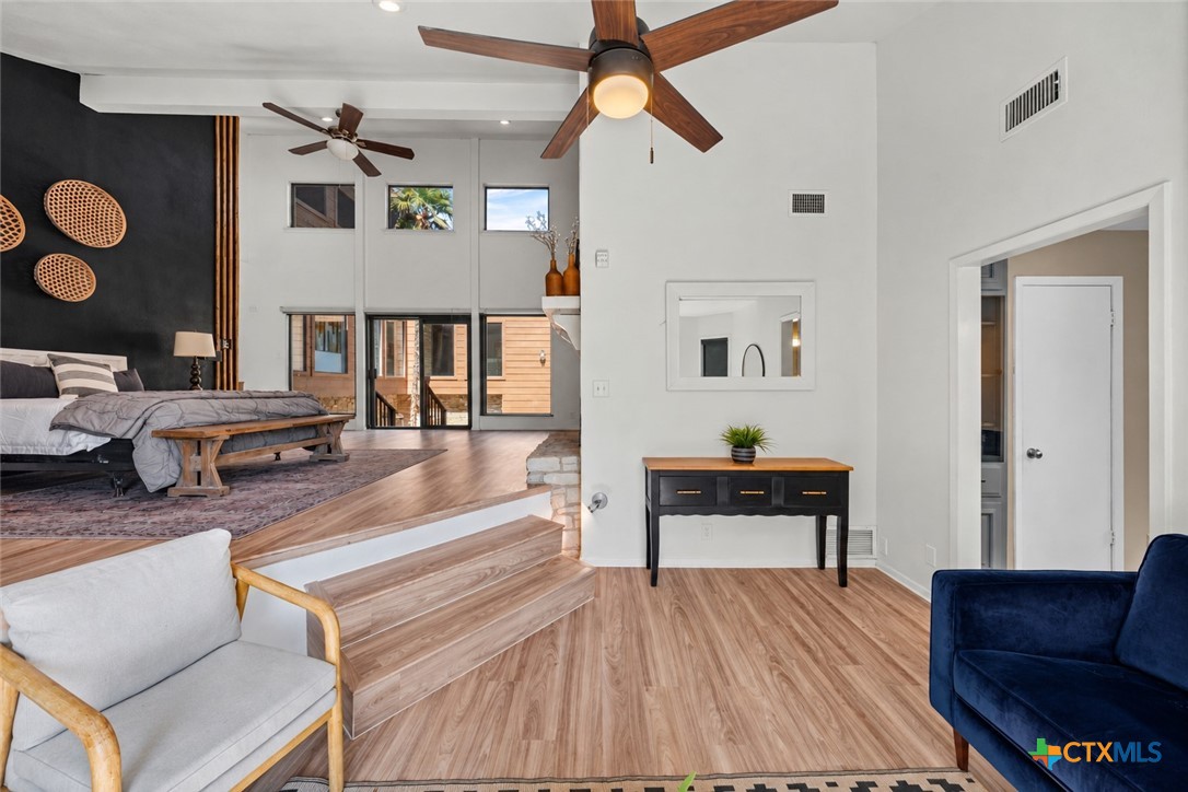 2800 Pecan Valley Drive