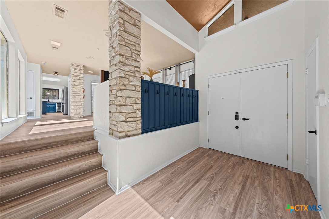 2800 Pecan Valley Drive