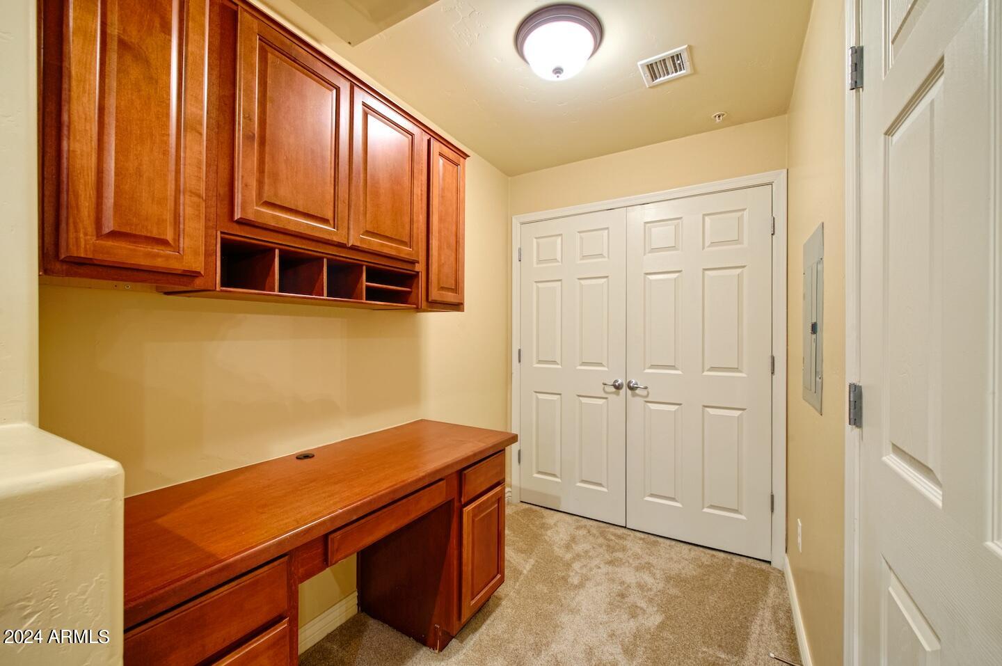 5450 E DEER VALLEY Drive 2213