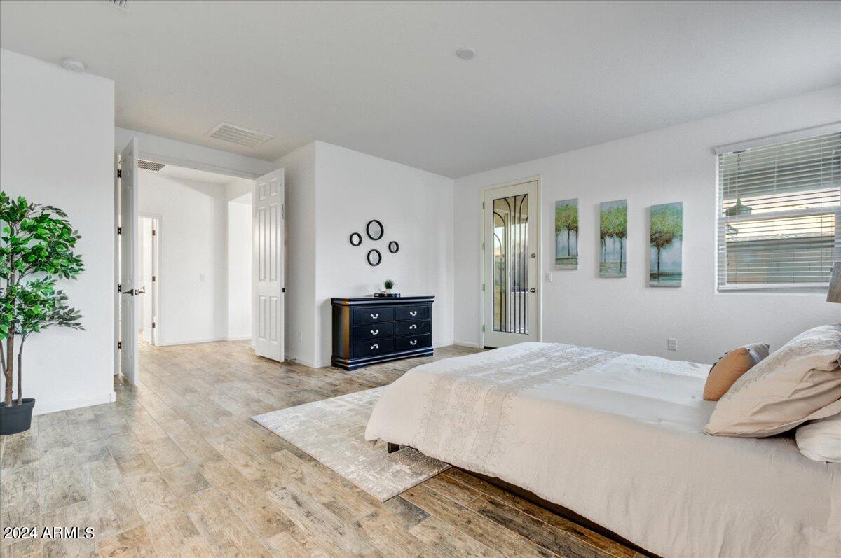7597 W FETLOCK Trail