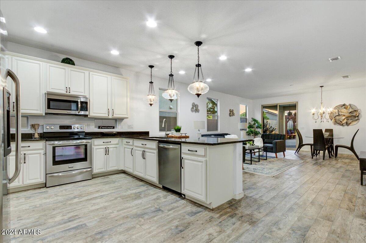 7597 W FETLOCK Trail