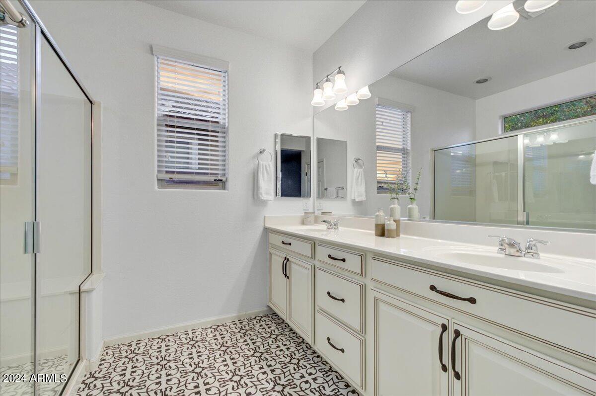 7597 W FETLOCK Trail