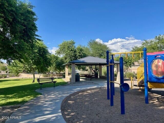 7597 W FETLOCK Trail