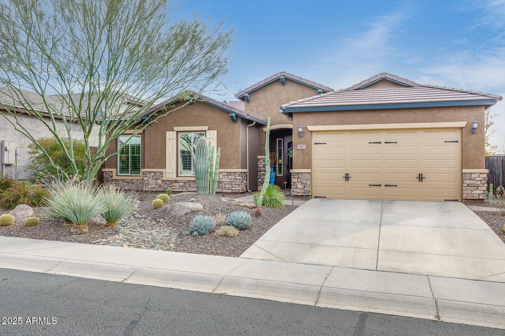 5927 E SIENNA BOUQUET Place