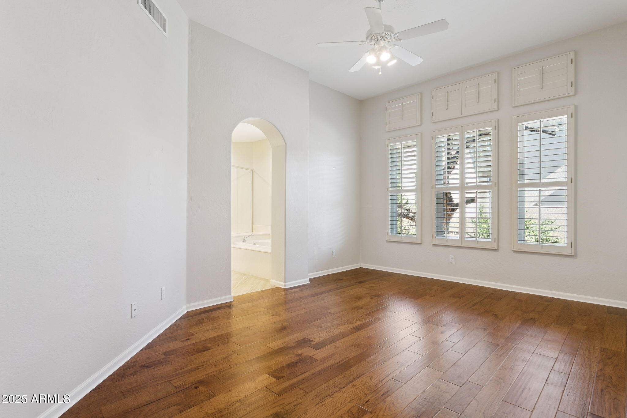 20802 N Grayhawk Drive 1113