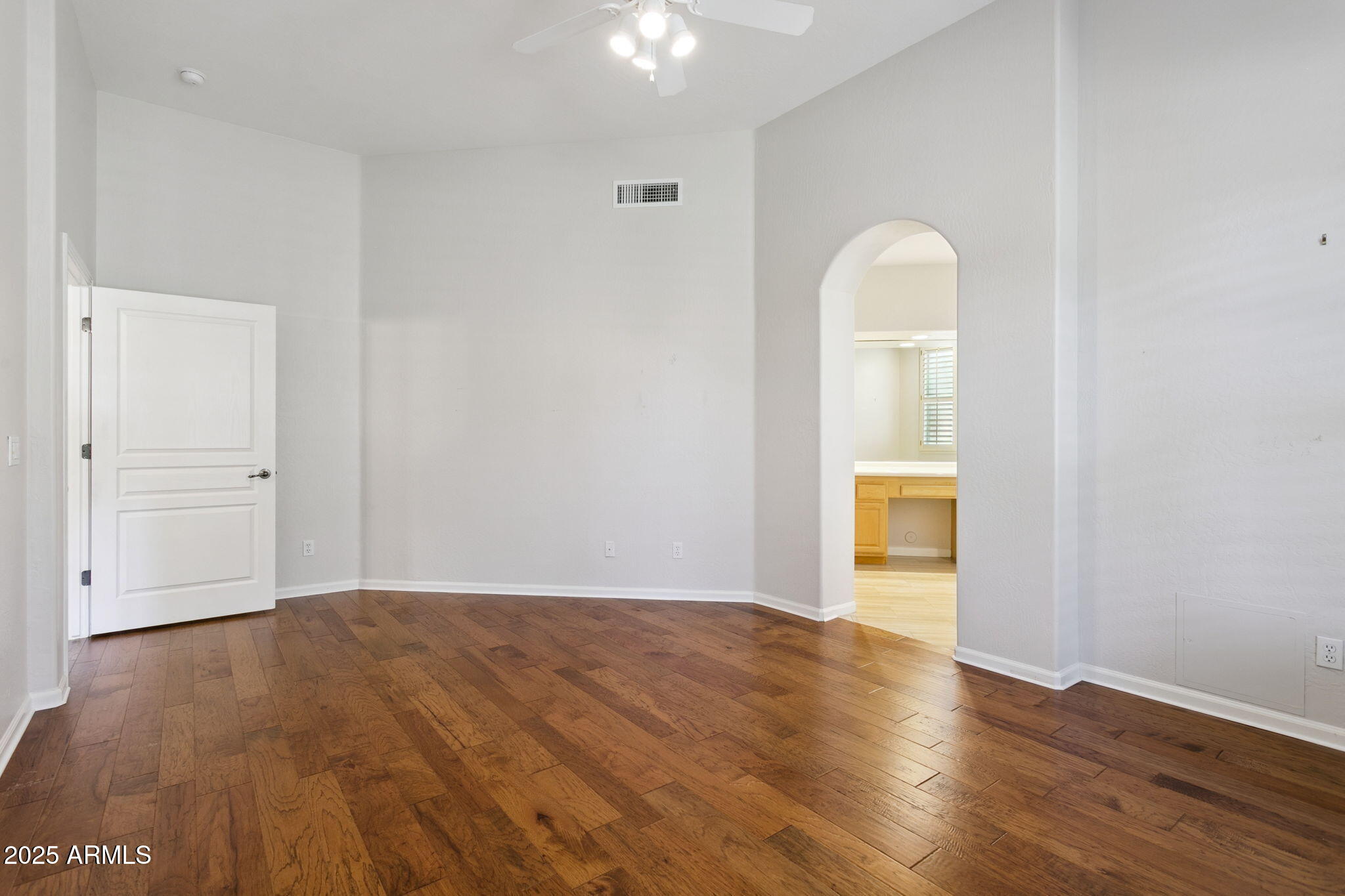 20802 N Grayhawk Drive 1113