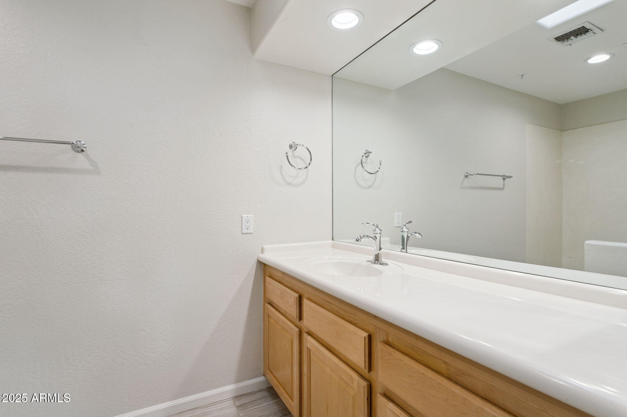 20802 N Grayhawk Drive 1113