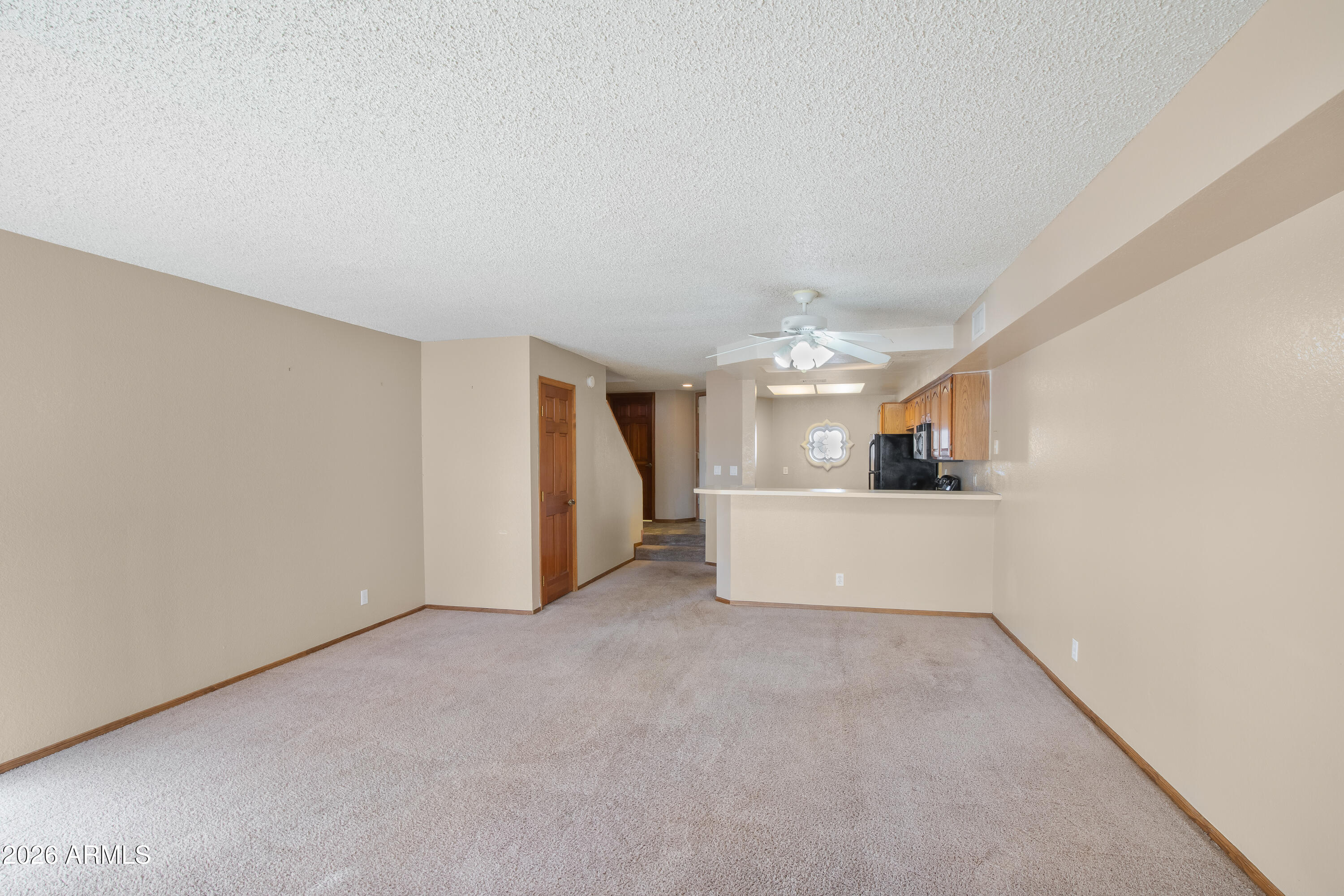 2201 W UNION HILLS Drive 106