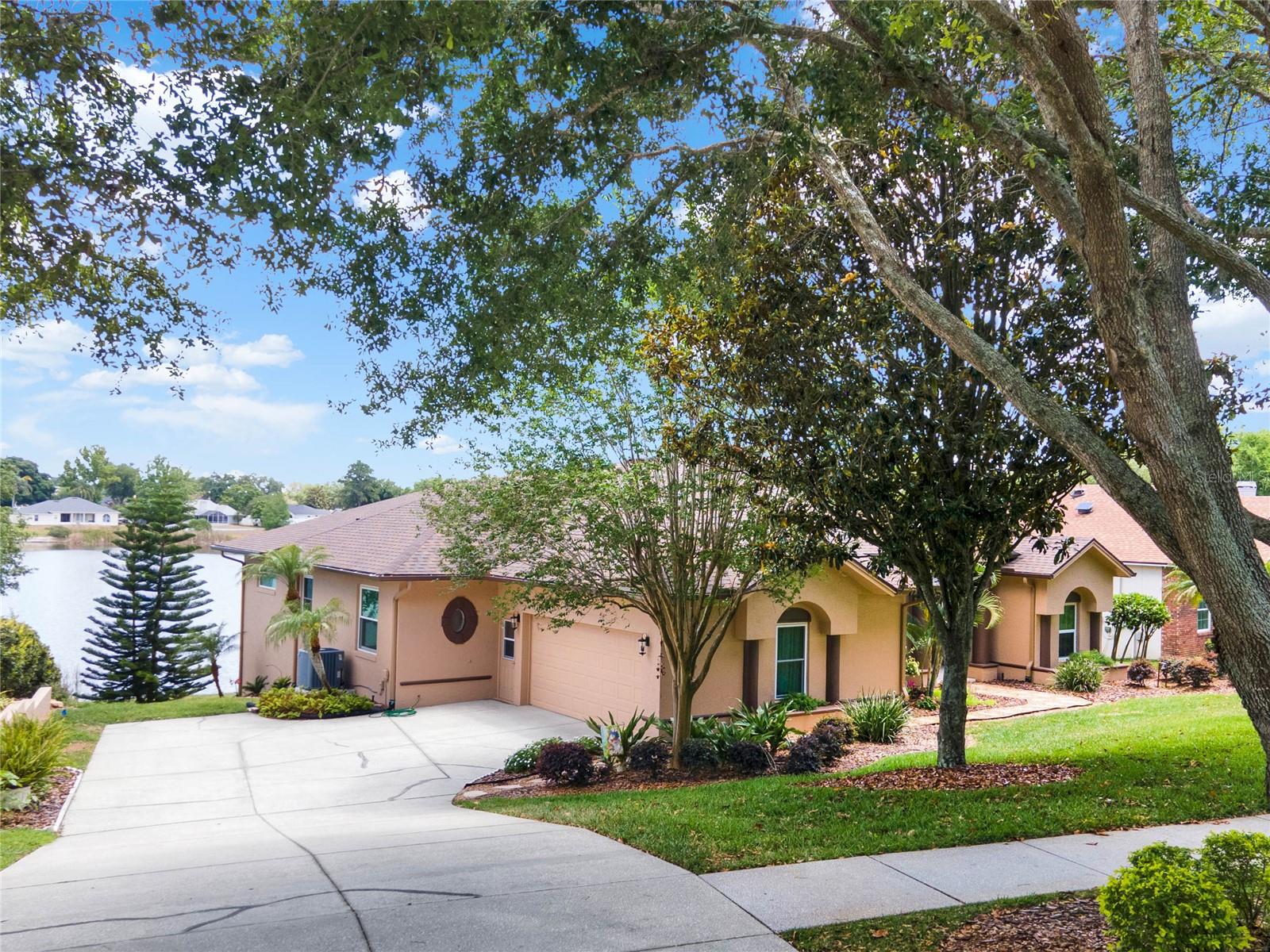 11304 LAKE KATHERINE CIR