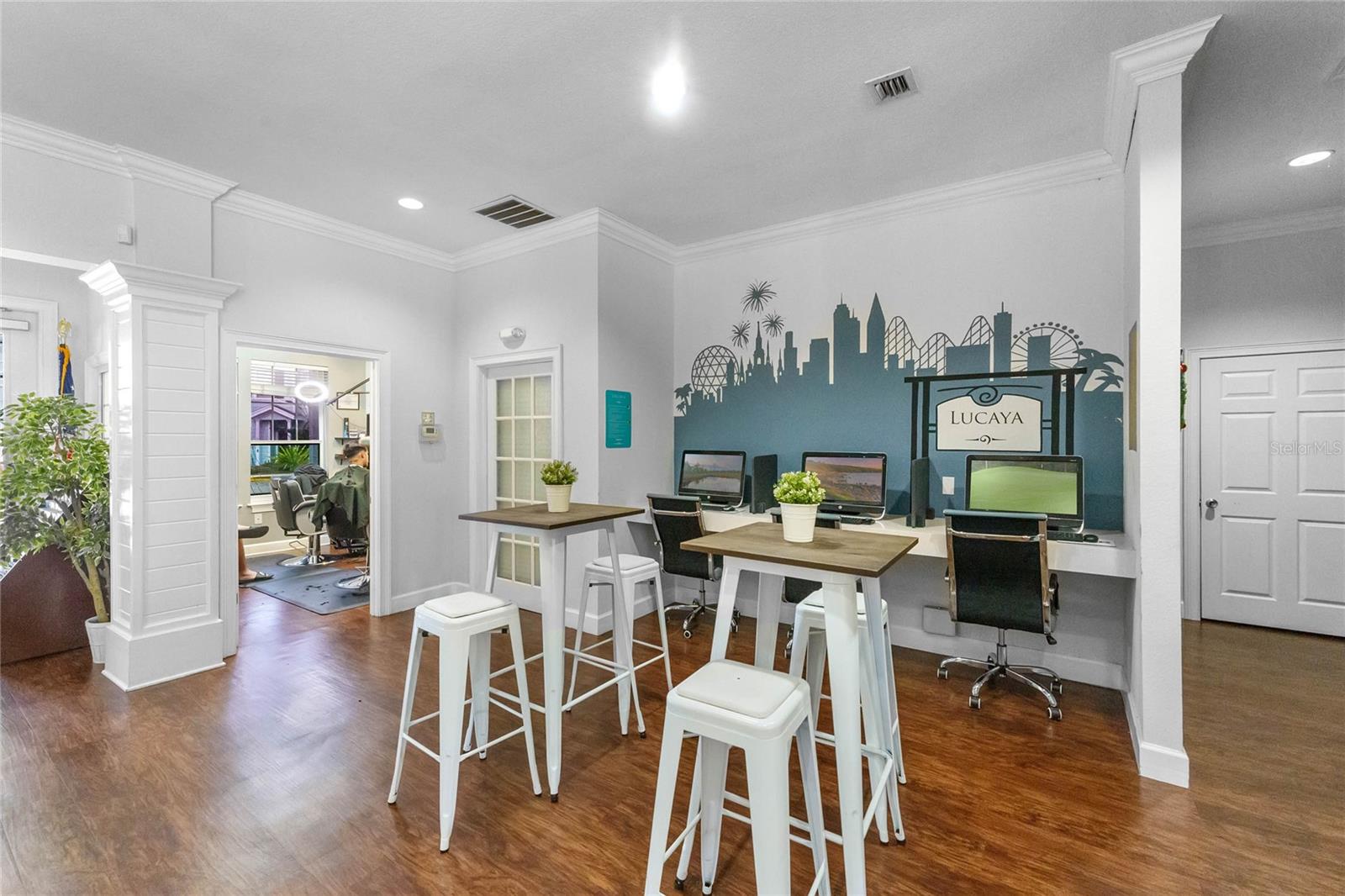 5370 DIPLOMAT CT #104