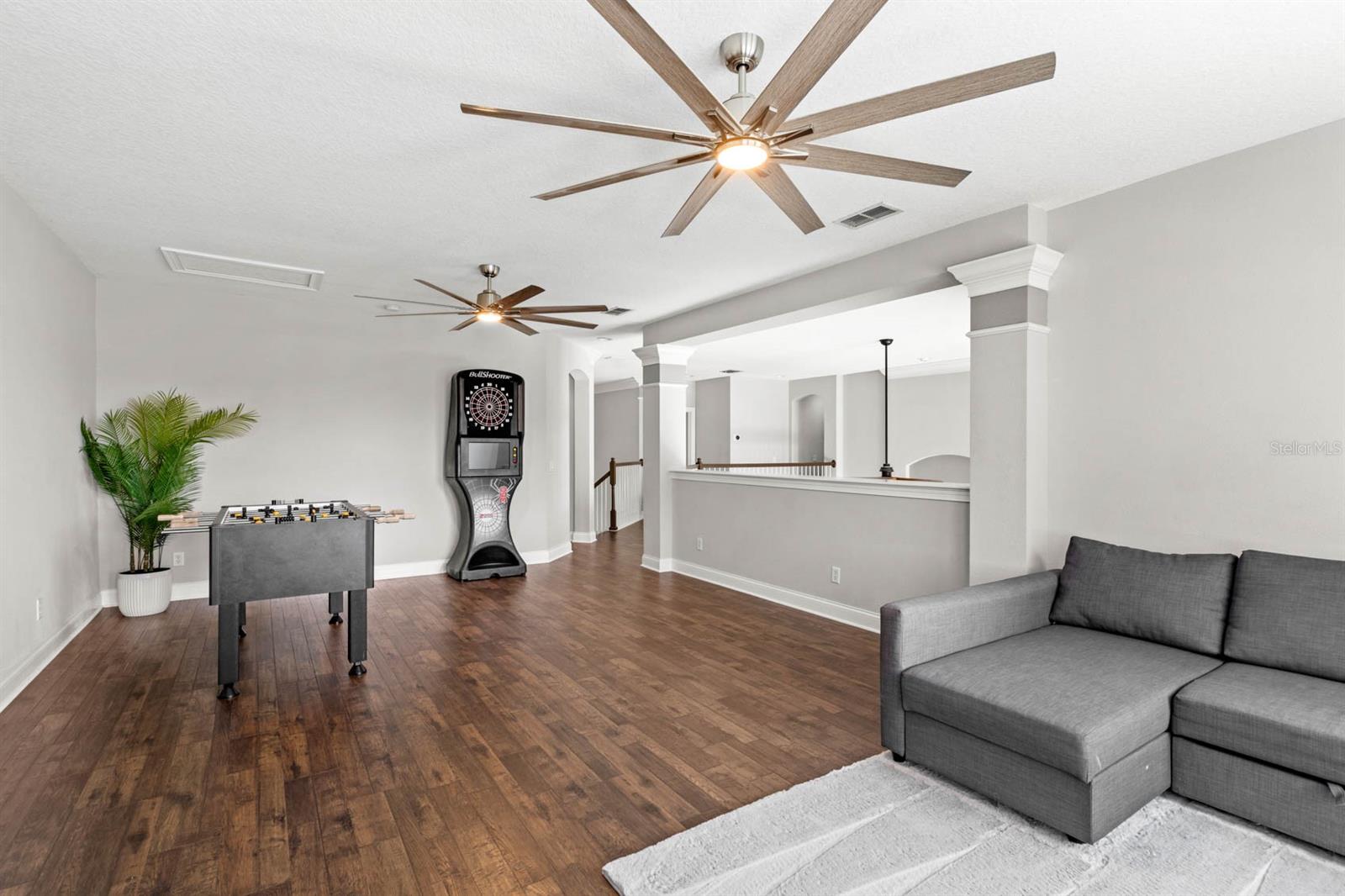 25542 HAWKS RUN LN