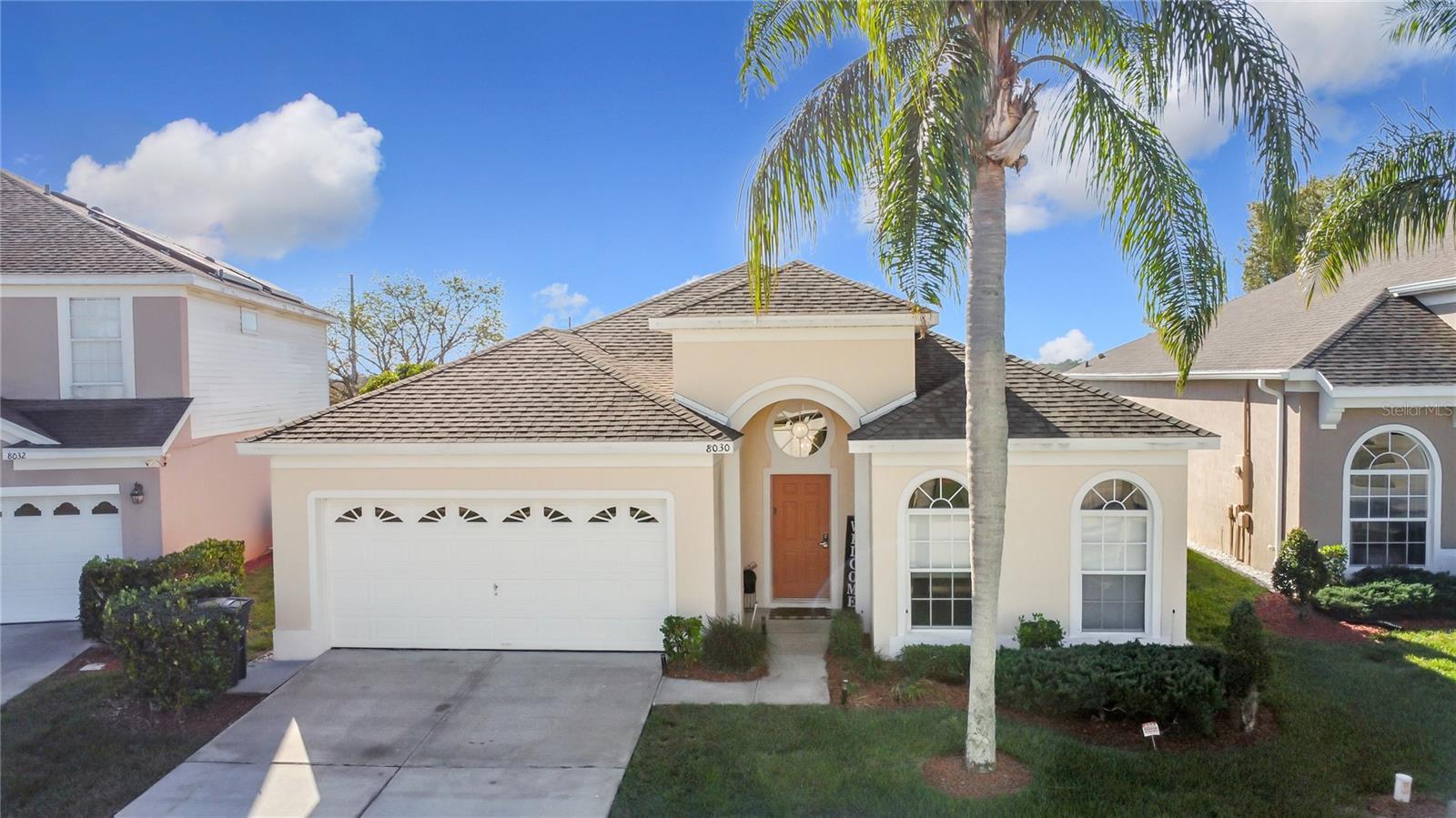 8030 KING PALM CIR