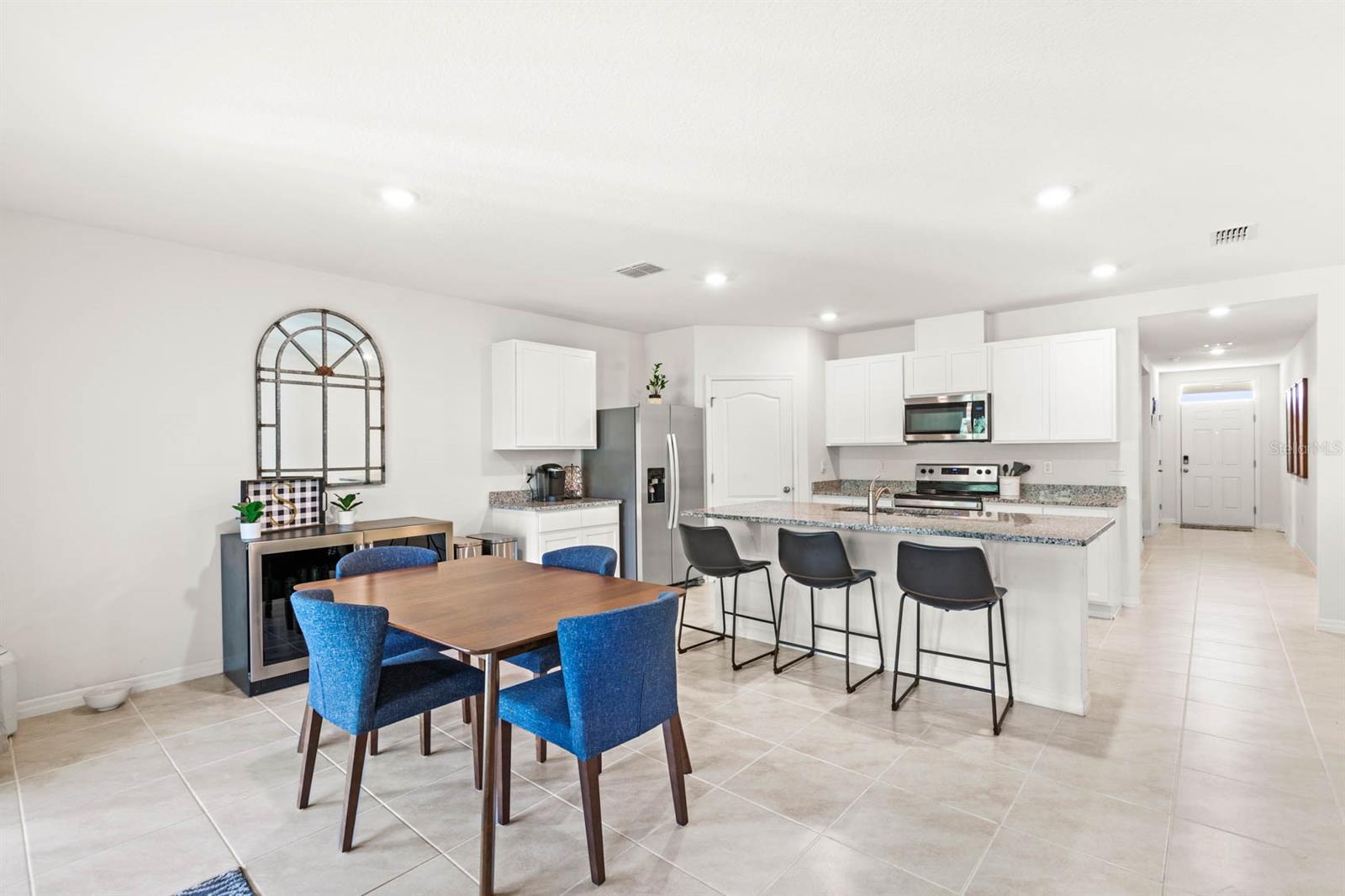 2216 GREENWOOD OAK DR