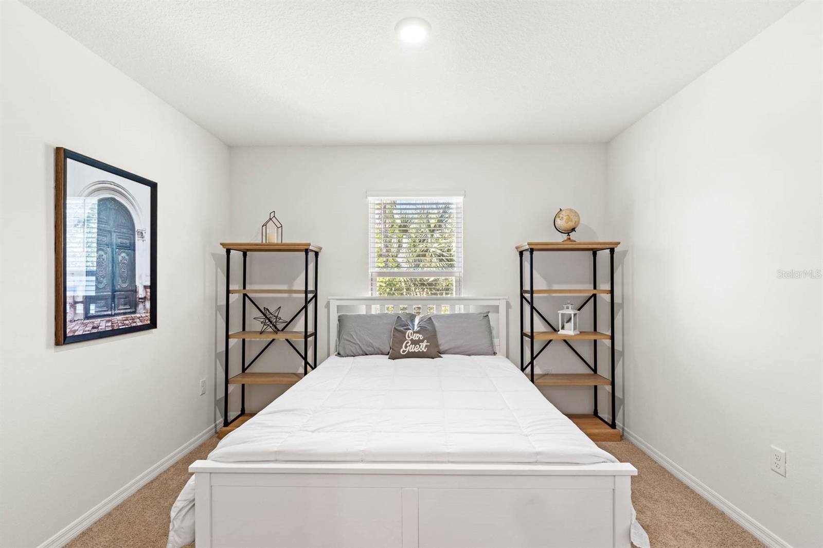 2216 GREENWOOD OAK DR