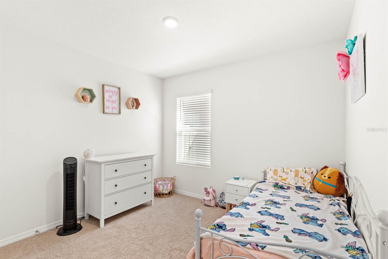 2216 GREENWOOD OAK DR