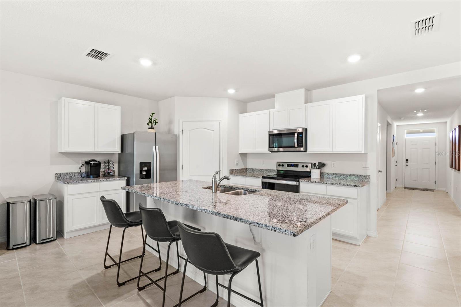 2216 GREENWOOD OAK DR