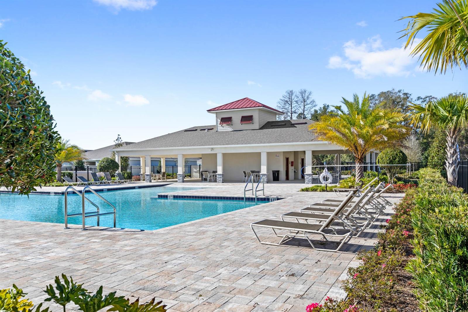2216 GREENWOOD OAK DR