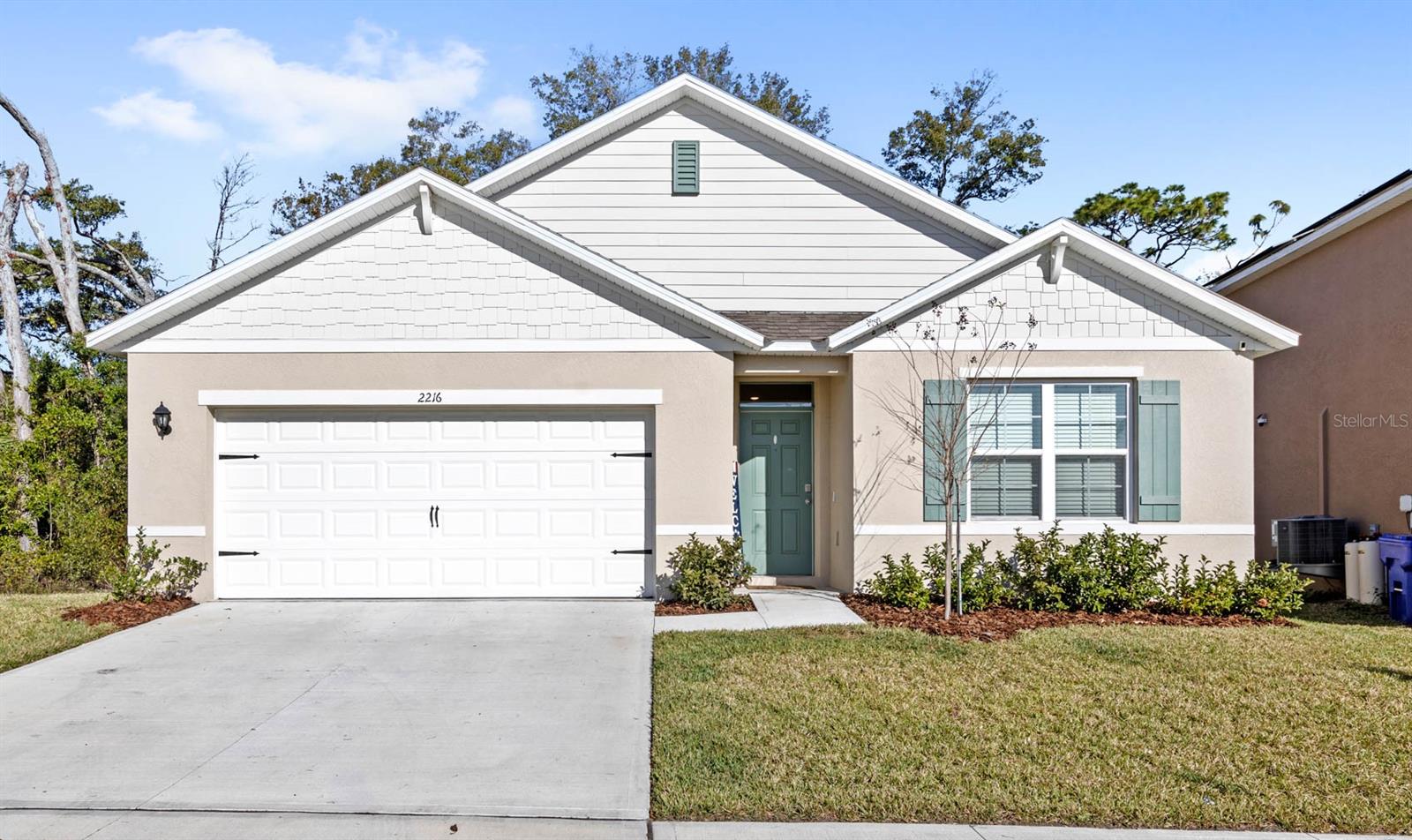 2216 GREENWOOD OAK DR