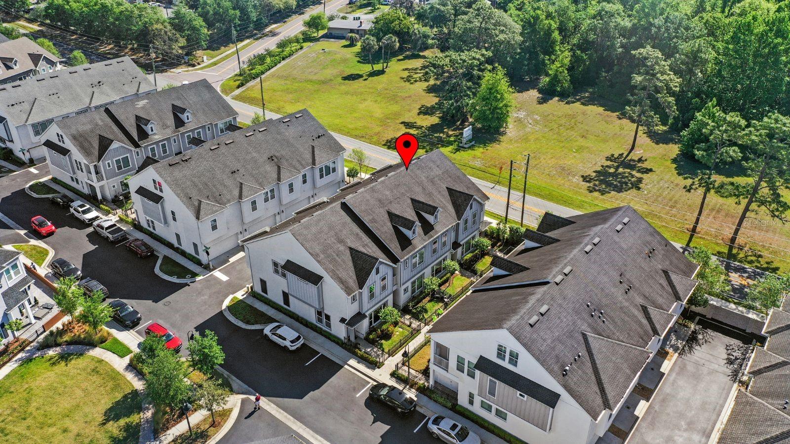 1123 MAHONIA CT