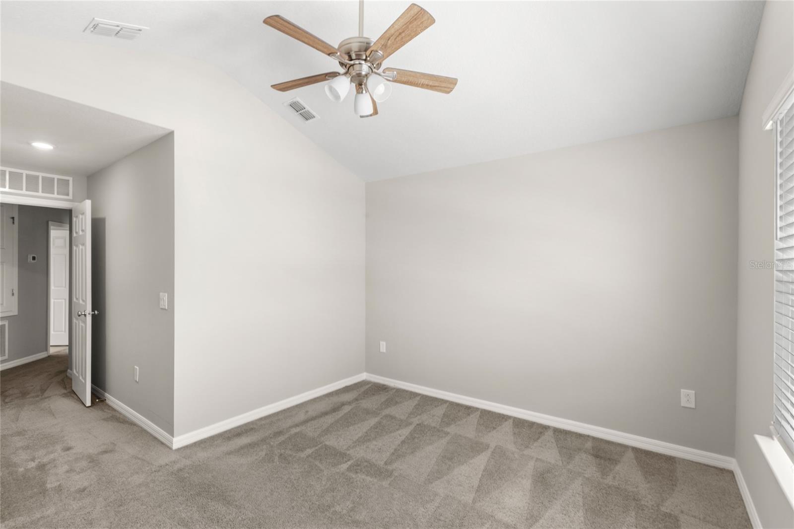3653 PLAINVIEW DR
