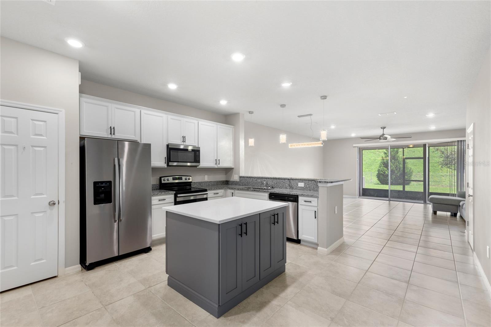 3653 PLAINVIEW DR