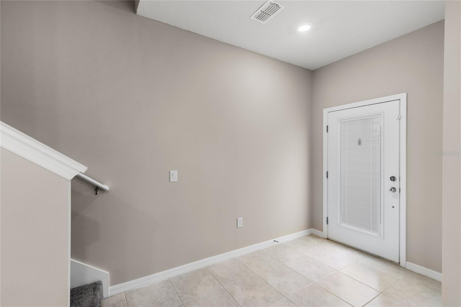 3653 PLAINVIEW DR