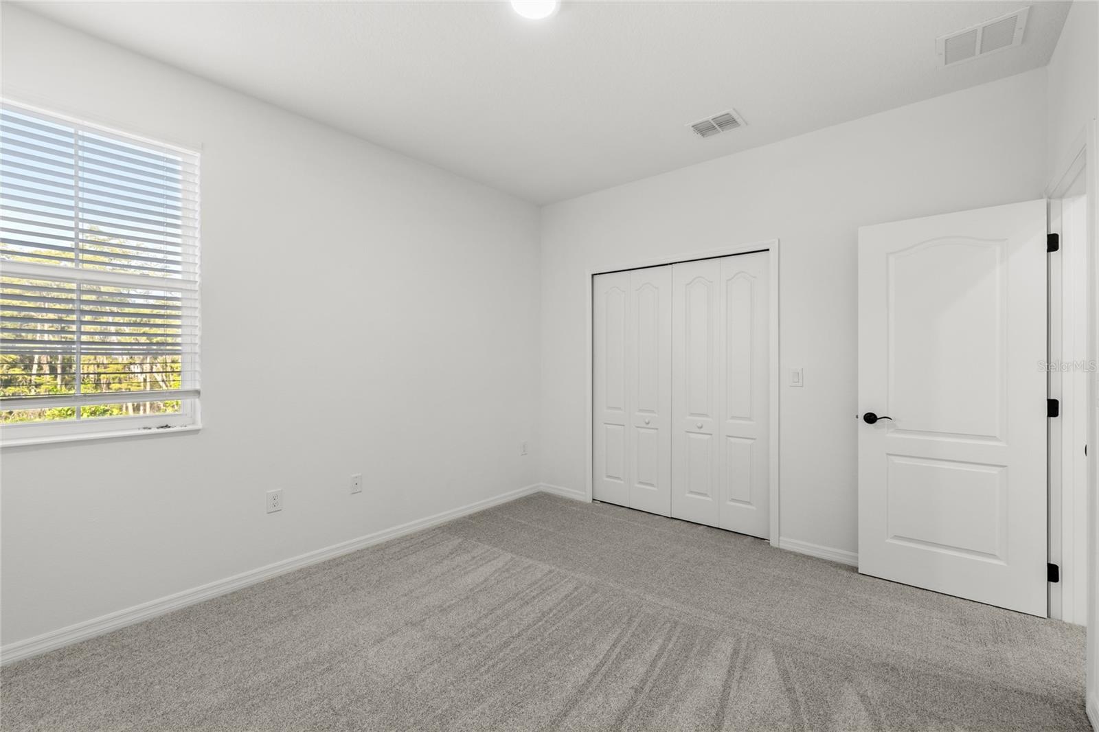 12152 EASTMOOR DR