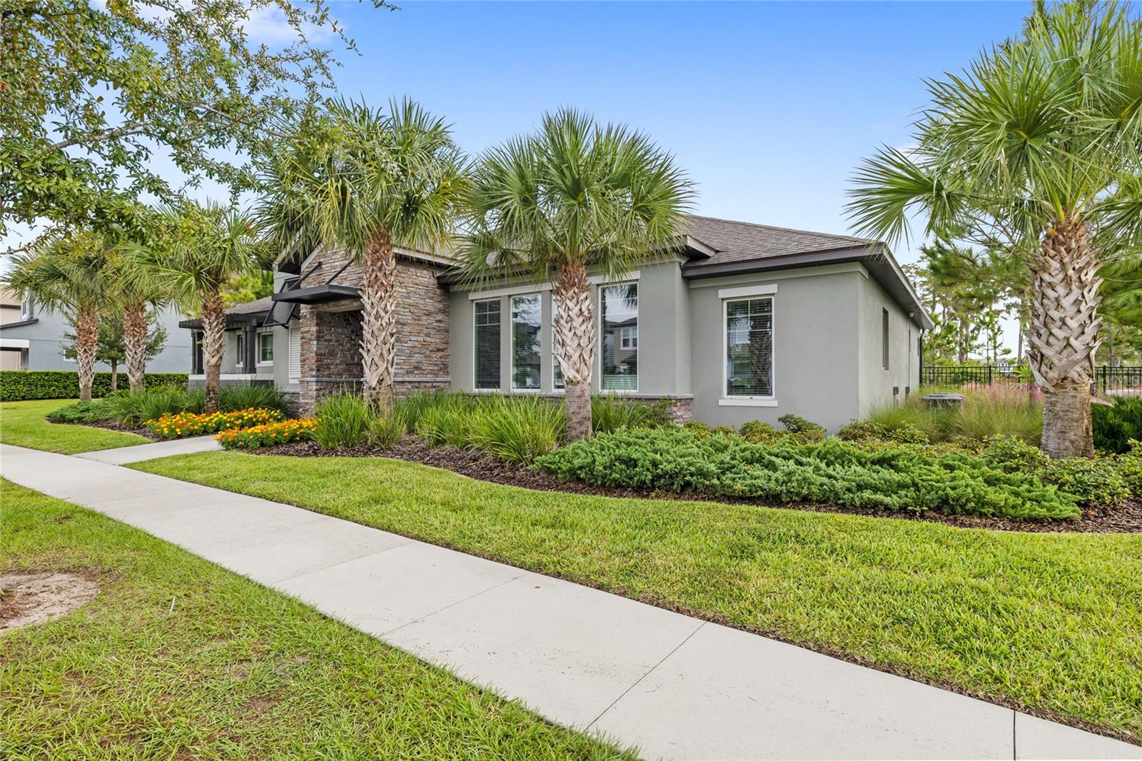 12152 EASTMOOR DR
