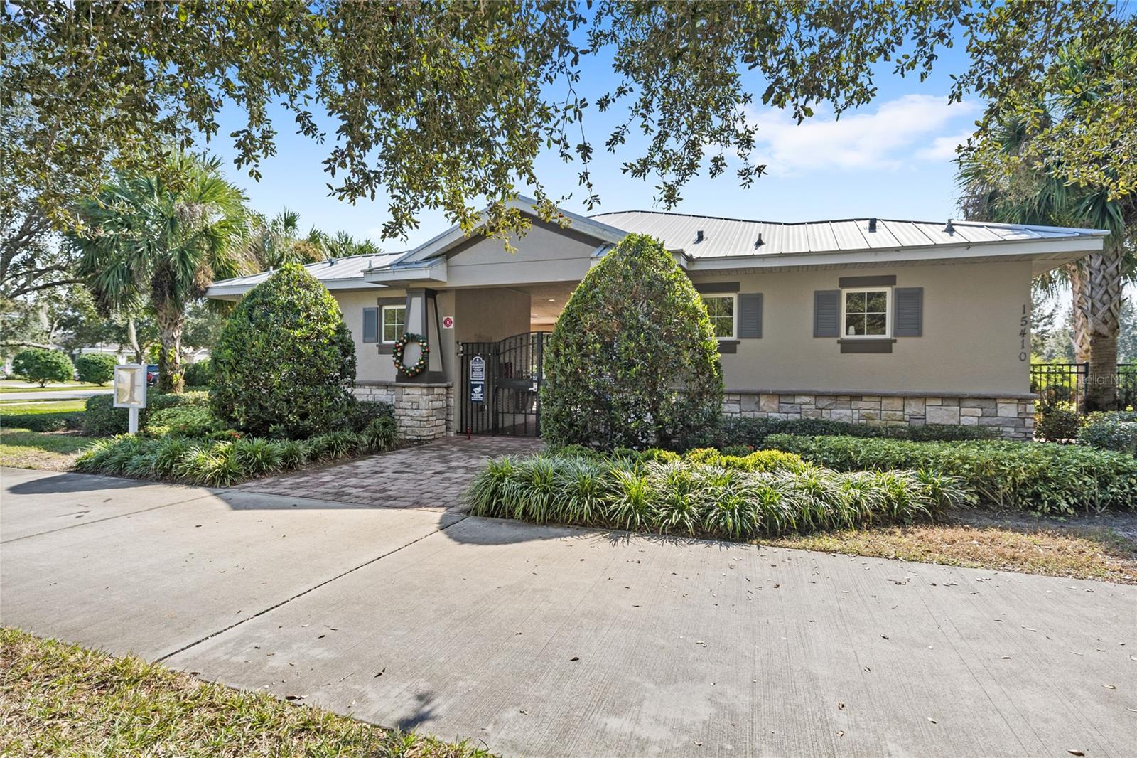 8007 NAVEL ORANGE LN